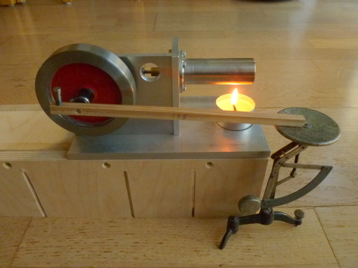 Stirlingmotor mit Pronyschem Zaum